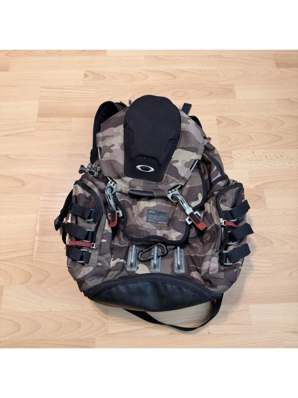 OAKLEY KITCHEN SINK BACKPACK Herb Camo 34L Tactical Field Gear Day Pack Bag